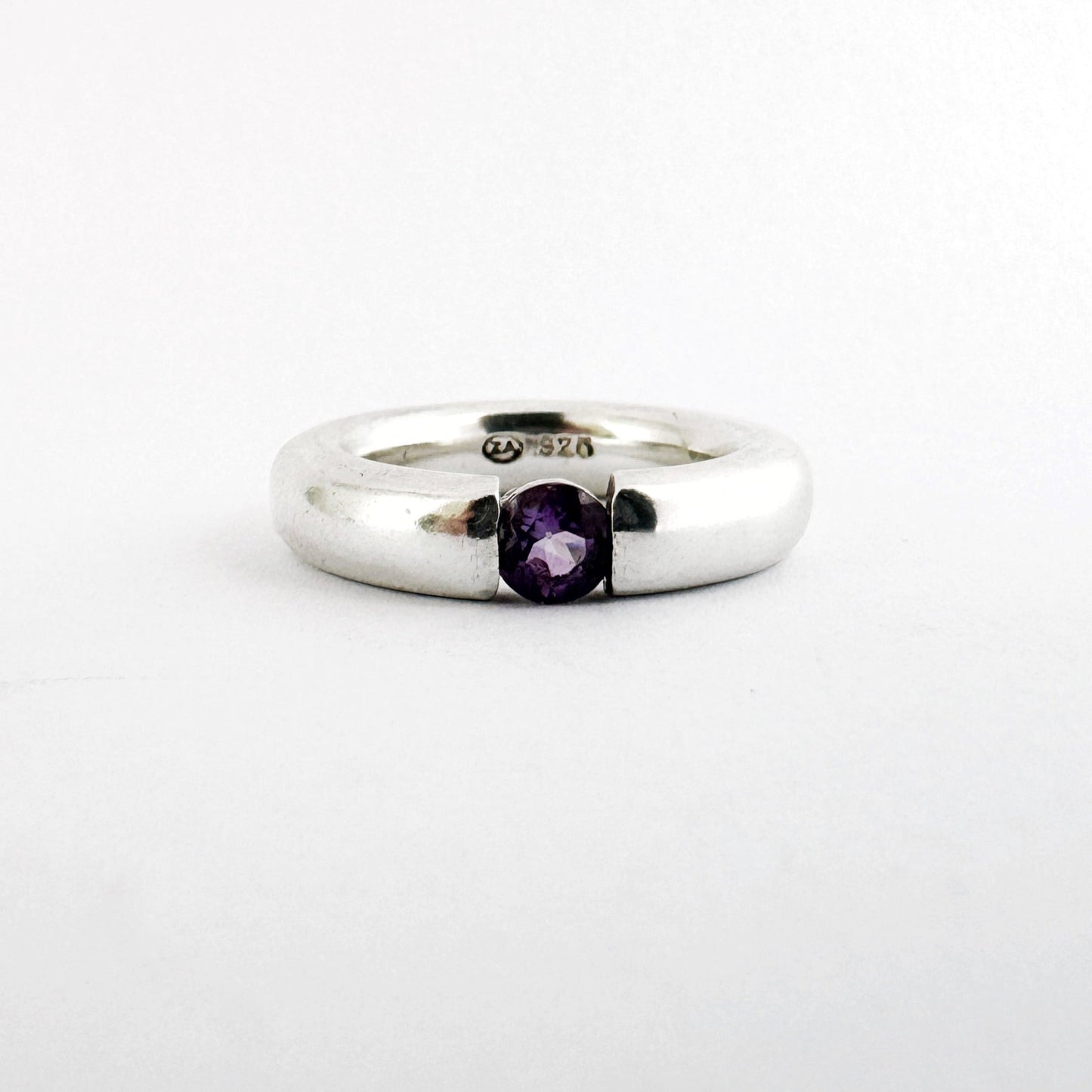 Chunky minimalist silver ring with round 5mm amethyst