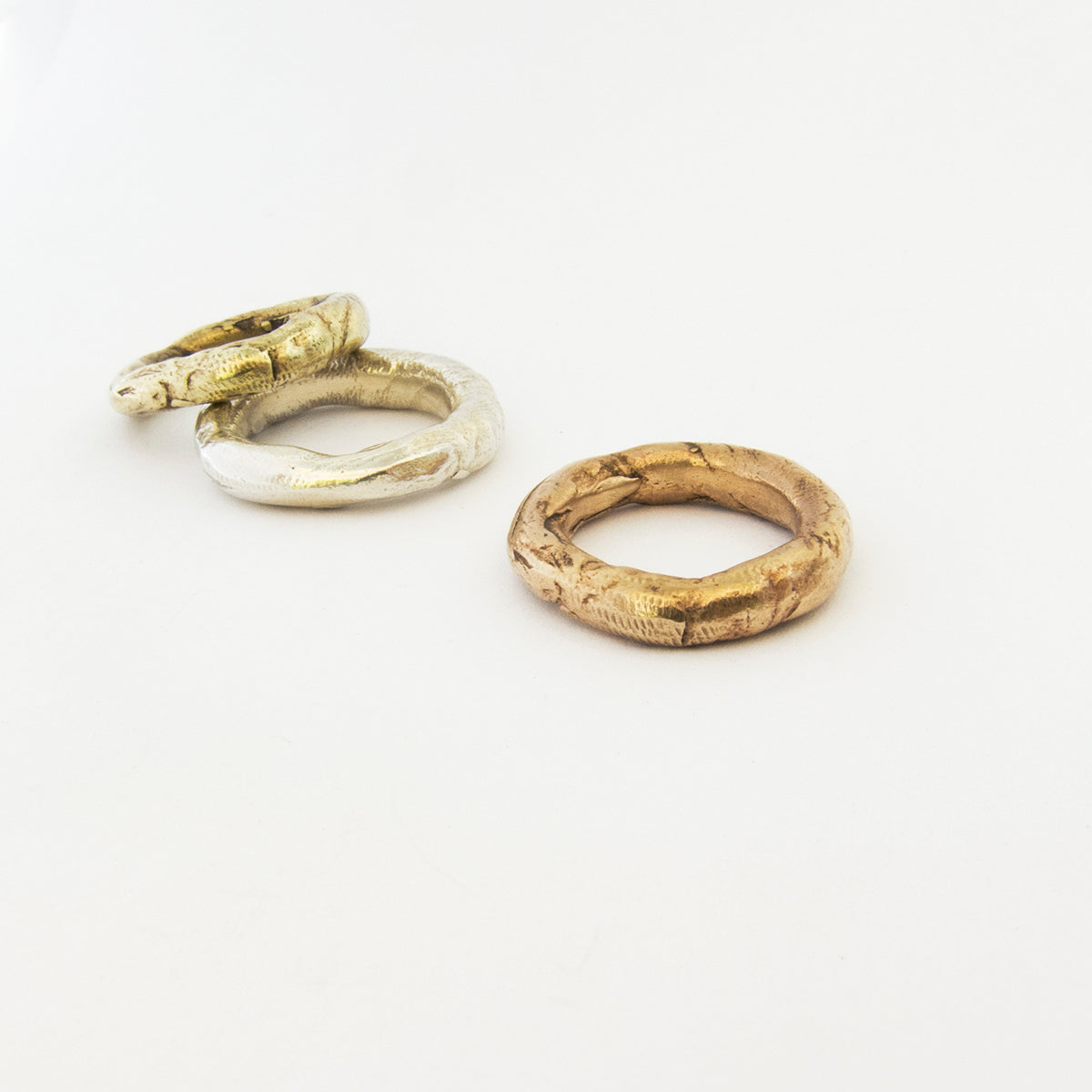 Organic ring in silver, brass or bronze - 5mm