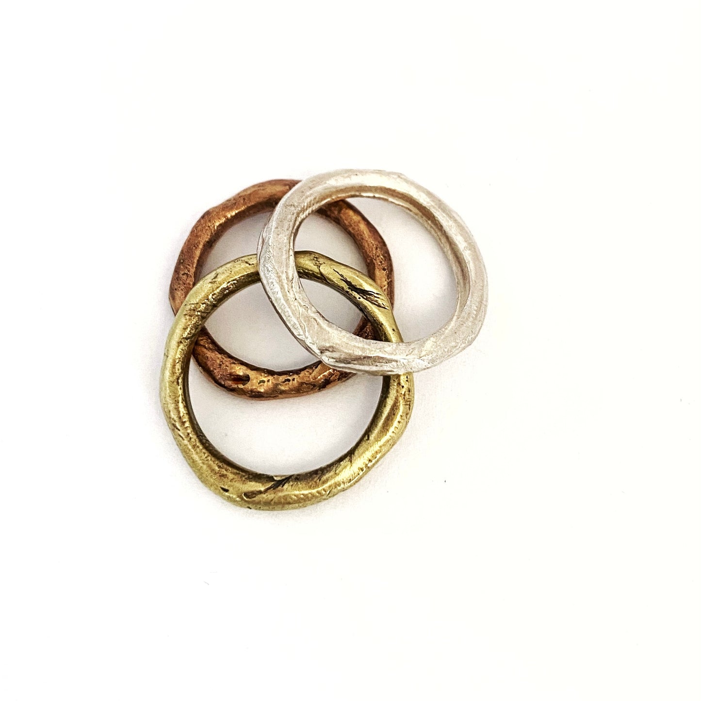 Organic ring in silver, brass or bronze - 3mm