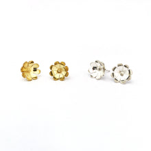 Easy to wear eight petal daisy stud in silver or gold by designer Savage jewellery