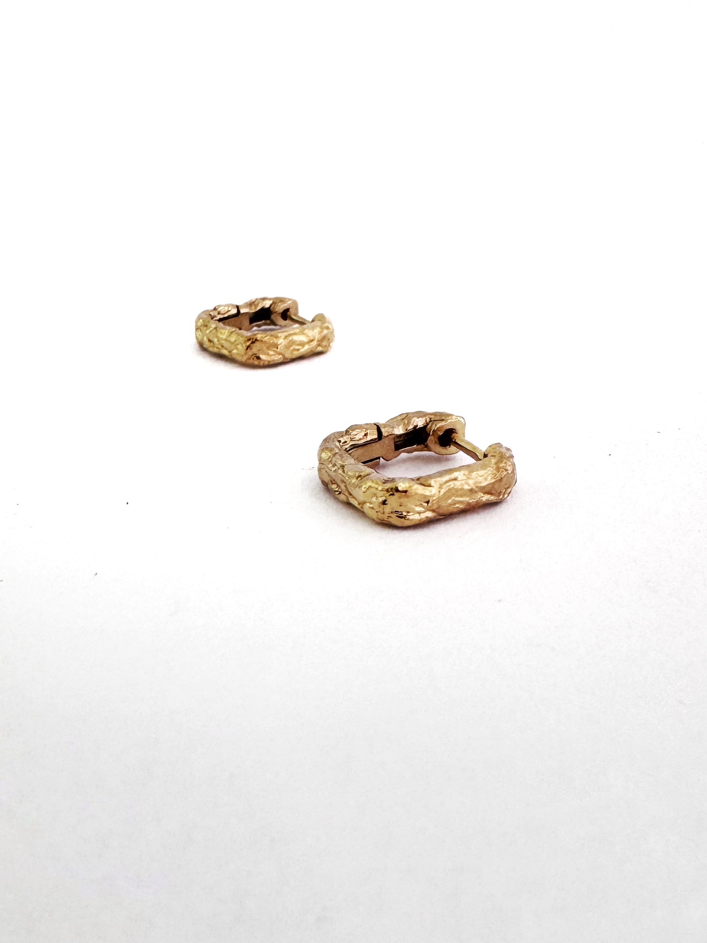 Square organic huggie earrings