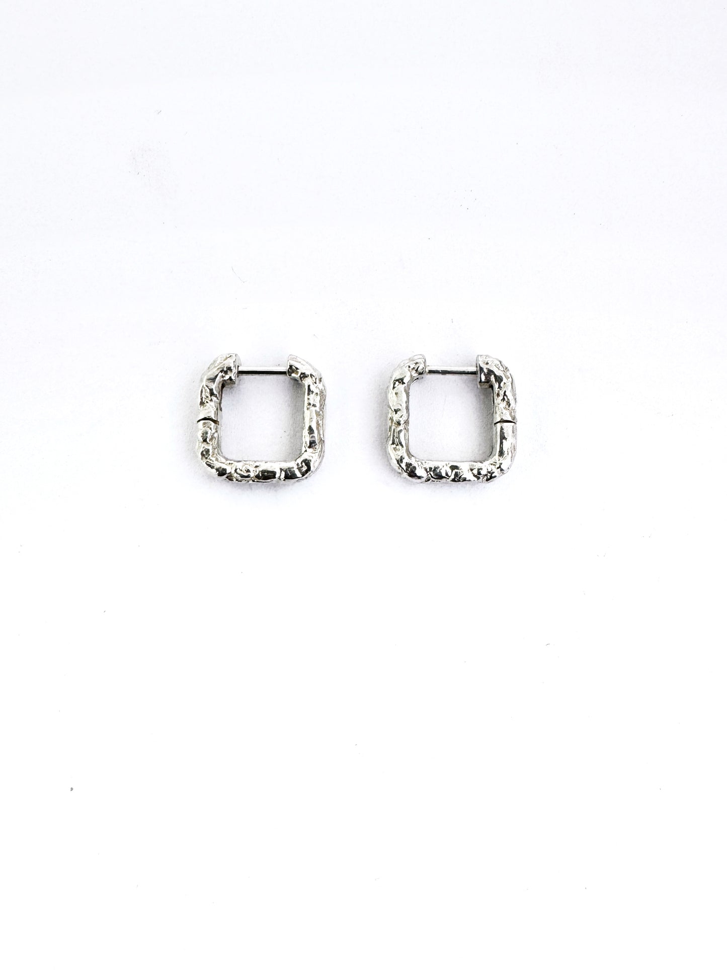 Square organic huggie earrings