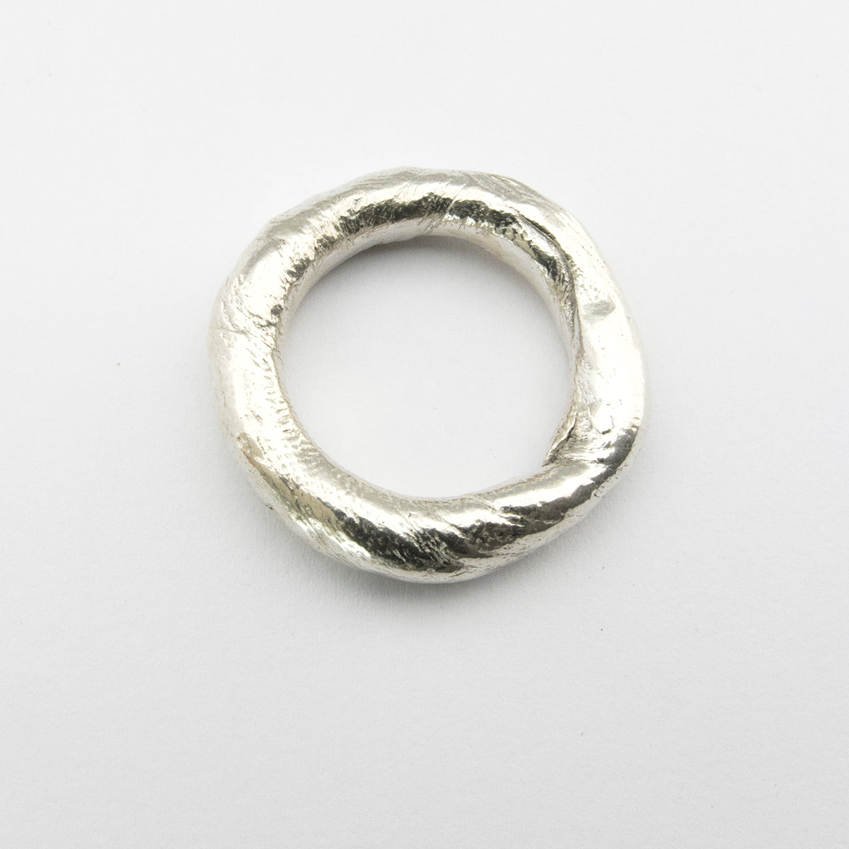 Organic ring in silver, brass or bronze - 5mm