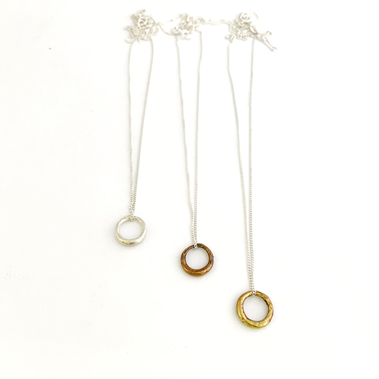 Organic circle necklace - small