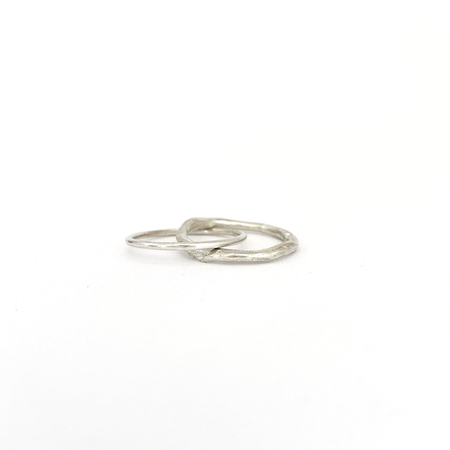 Organic Unity Ring in silver - 2mm